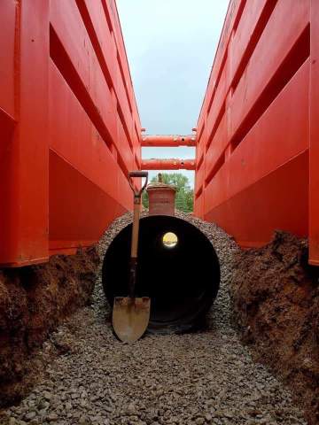 Trench Box Ready for Entry